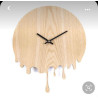 Ceas de perete din lemn tematica scurgerea timpului